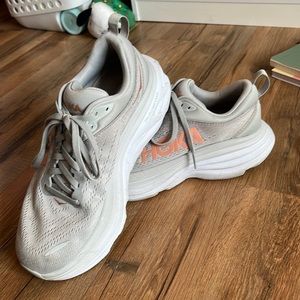 HOKA bondi 8